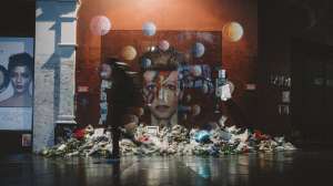 tributeS tributeS